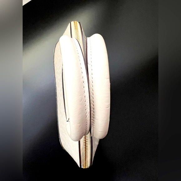 COACH Handbag - Picture 5 of 9